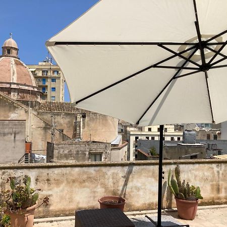Appartement Bradamante Little Tower à Trapani Extérieur photo