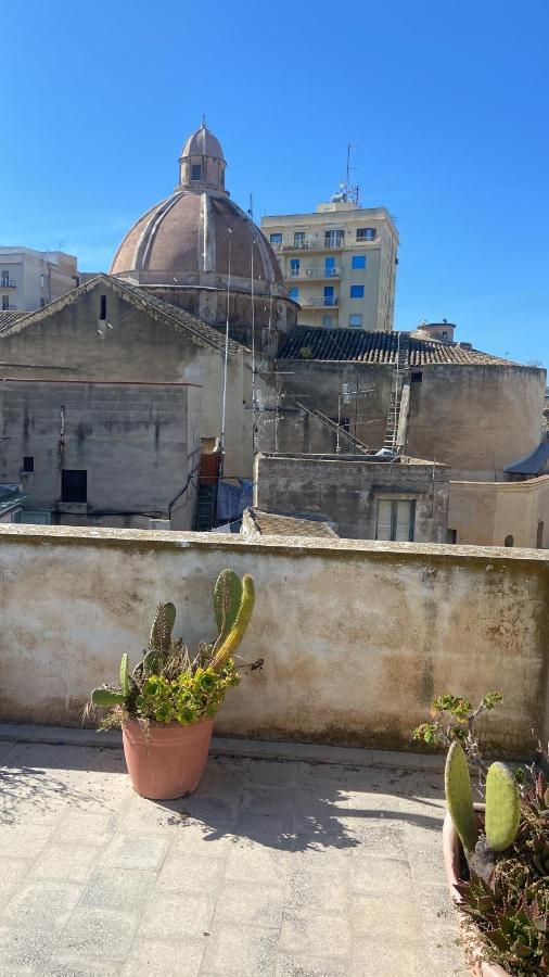 Appartement Bradamante Little Tower à Trapani Extérieur photo