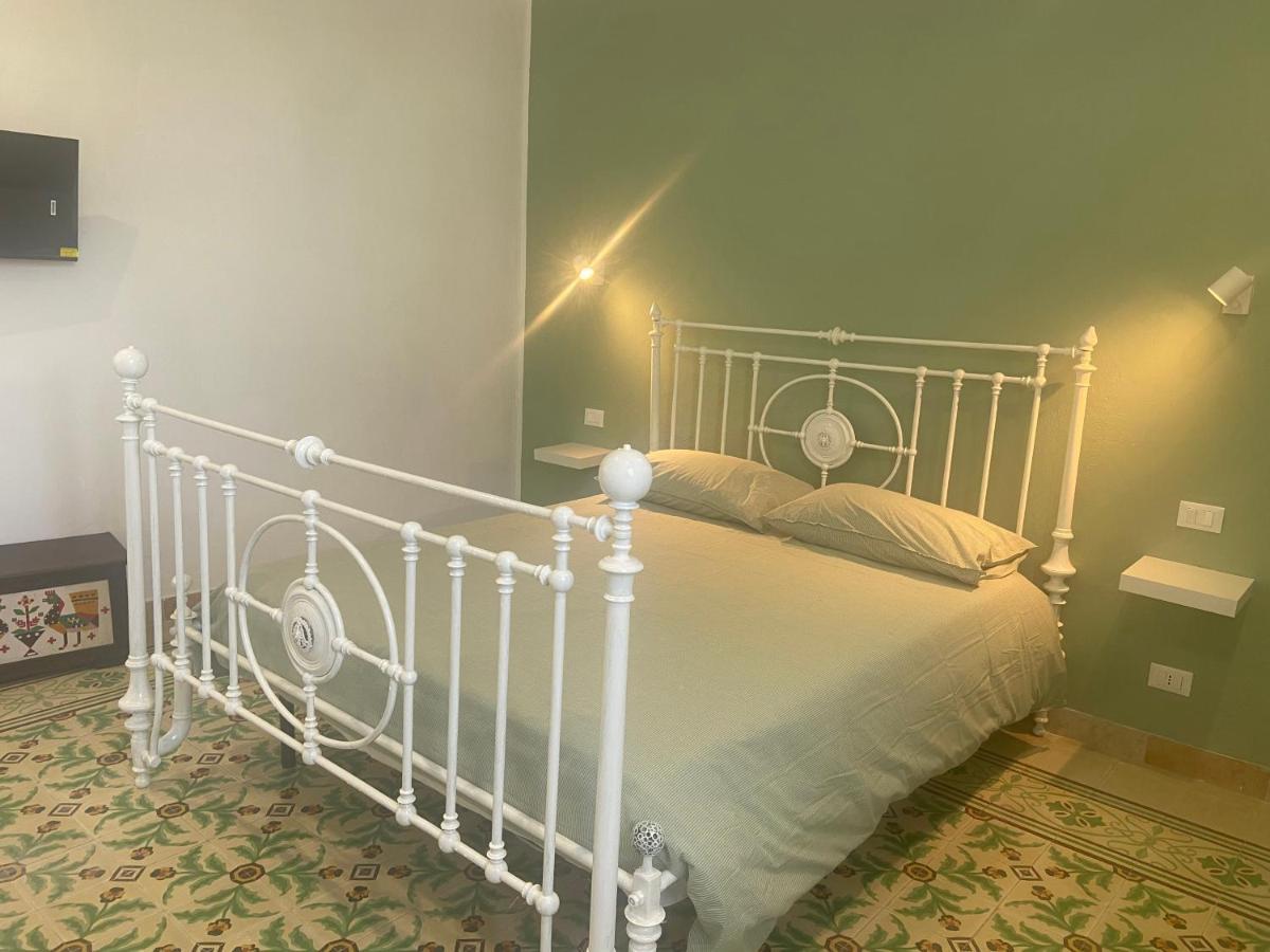 Appartement Bradamante Little Tower à Trapani Extérieur photo